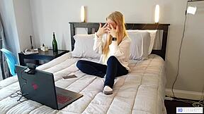 lilly bell and casca akashova finger wet pussies together