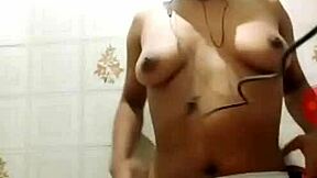 I'm a Colombian mommy calling from Mexico, buy my WhatsApp video call