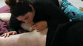 Feeding my cock to sasy and shooting my load straight into her mouth