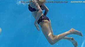 mimi cica underwater?