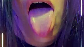 she moves her ass dancing and sucks like a whore 😏