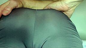 Keke helps old man relax with her shaved body