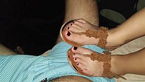 Oiled Footjob Massage With Cumshot On Cute Amateur's Hand