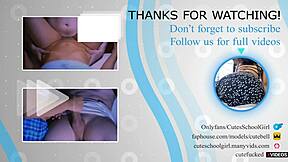 la hijastra se retorcía debajo de él suplicándole que no se detuviera mientras la penetraba duro y profundo