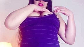 I masturbate and moan loudly for the toy in my pussy