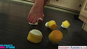 Kinky Aaliyah Love gets hardcore fucked and receives a facial