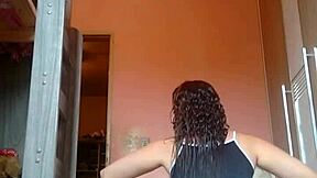 Dancing funk with a hot Brazilian teen amateur. Just 18+ and already wild.
