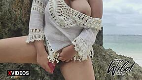 Horny pinay wife masturbates outdoor with dildo on public beach boracay scandal