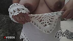 Horny pinay wife masturbates outdoor with dildo on public beach boracay scandal