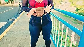 Learn how a stunning Colombian with a big butt agrees to outdoor fun for cash.