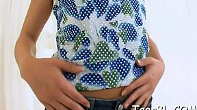 Sinful BRUNETTE MINX PREPARES FOR BLOWJOB