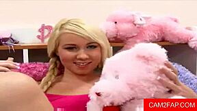 Is This Teen's Webcam Fuck The Hottest Yet? Watch Her Sexy Body In Action On Camera!