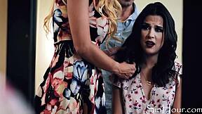 Stepaunt Manipulates Teen Into Losing Virginity In 3some With Riding And Pussy Play