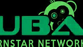 Spinner Kendra and Lauren tease big cock with wet tongues in threesome