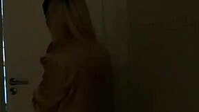 教母婚礼夜和新郎朋友群P狂欢