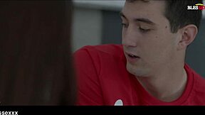 the next door neighbor annie reis gets facial