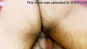 大学生骚货骑巨屌狂干四人行