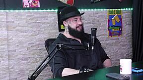 Entrou na prostitui��o com dezenove anos e n�o sabia quanto cobrava - gabe spec sheer red