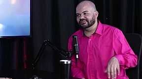 Paulo Avelar listens to masturbation in the city