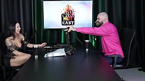 Paulo Avelar listens to masturbation in the city