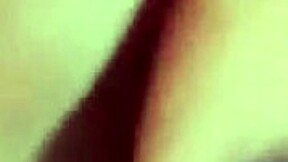 bisexual stepmom fingers her big ass and masturbates homemade! 😱