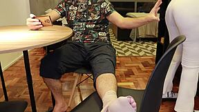 look at juliacarioca's huge ass in white leggings