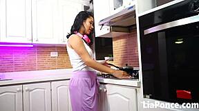 petite teen 18+ lia ponce masturbates