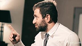 低级经理骗傻临时工办公室干炮