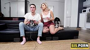 Nerdy step grabs chance to bang hot blonde teen