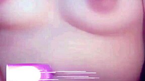 super cute teen shows off her tight young pussy! 😘