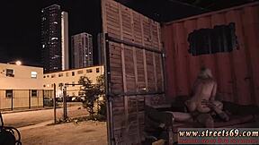 this hd hardcore teen 18+ gets rough with food for first time, poor goldie! 😲