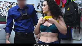 lyra lockhart, gotta bang to dodge the cops! - lifterxxx