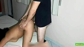 perto da casa, escola com estudantes novinhas vendo videos, convidei uma pra gravar