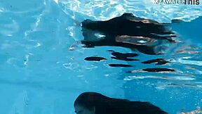 Hot lana swims nude underwater 😍