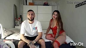 性感内衣猛干可爱欧洲妹，秀出天然曲线