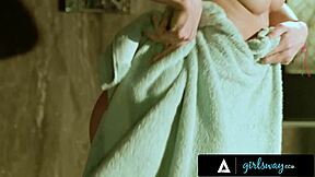 Petite blonde coco lovelock gets her pussy fingered intensely while waiting for laundry.