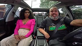 aycha martinelly, linda mulata, pelada nas ruas, showin off her juicy curves n curly hair