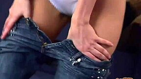 i dig showing off my 18yo ass in jean miniskirt