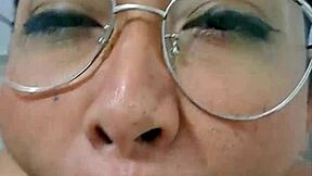 welcoming new neighbor with latina teen blowjob 😏