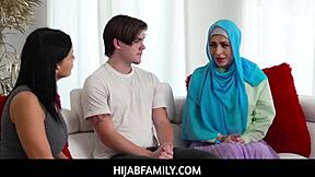 Hijabfamily - Audrey Royal Bangs Boyfriend Tyler Cruise on Dining Table