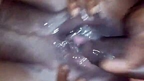 超想操办公室紧黑逼一起中出？