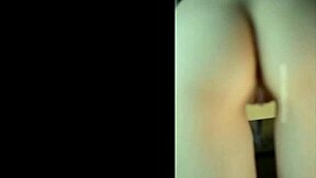 看看这个惊艳中国模特剃毛后特写。虽然没声音！