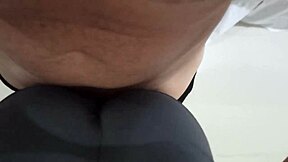 变态人妻短裤秀大奶肥逼