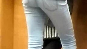 just saw this teen 18+ in tight jeans walking by unnoticed.