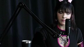 Wow, Yummi Paradise Shines in Sheer Red Cosplay!