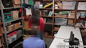 Teenshoplifter com - petite Latina teen cuts fuck deal wit officer