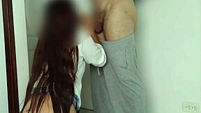 despues del concierto de rbd la novia de mi mejor amigo me visita para que la folle