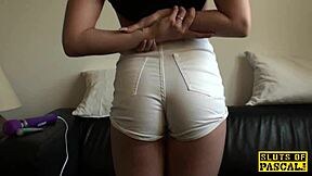 Petite uk babe uses toys to please her dom