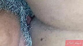 哇混血夫妇狂喷高潮Horrana Squirt伴侣颤抖