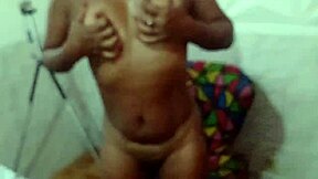 哇混血夫妇狂喷高潮Horrana Squirt伴侣颤抖